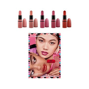 Set MAC Mini Lipstick Kit: rujuri miniatura Amplified si Matte, inclusiv You Can't Chili With Us, Double Date si Velvet Teddy, 1,8 g fiecare